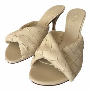 Bottega Veneta Sea Salt Leather Sandals Size 37 Fits Like US 6.5|Box & Dust Bags